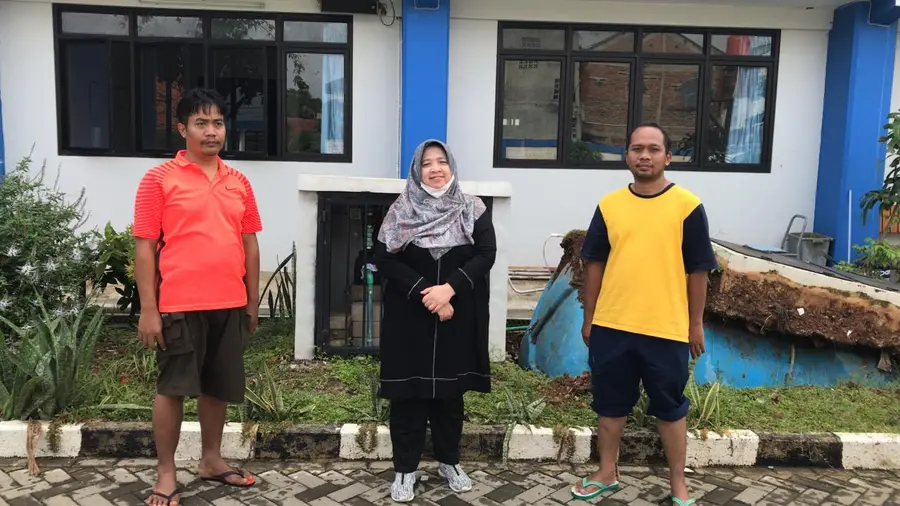 Kunjungan Kadisdik di Lingkungan Satuan Pendidikan Dalam Rangka Monitoring Banjir di SMPN 49